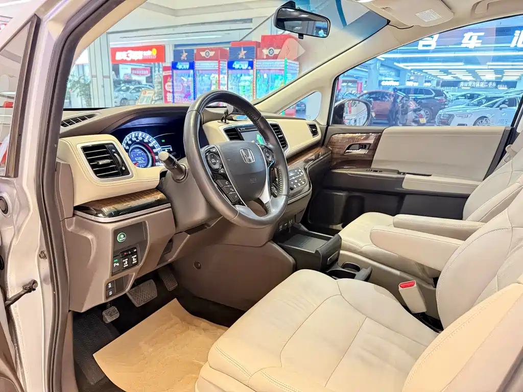 Honda Odyssey — миниатюра 4