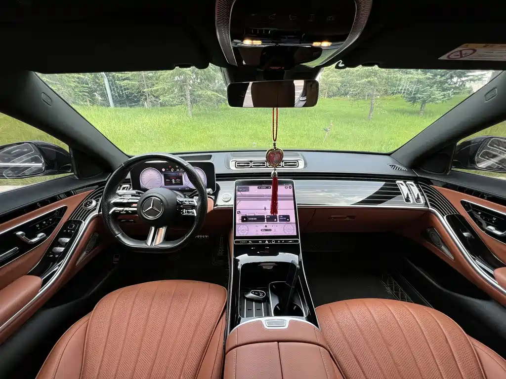 Mercedes-Benz S-Class — миниатюра 6