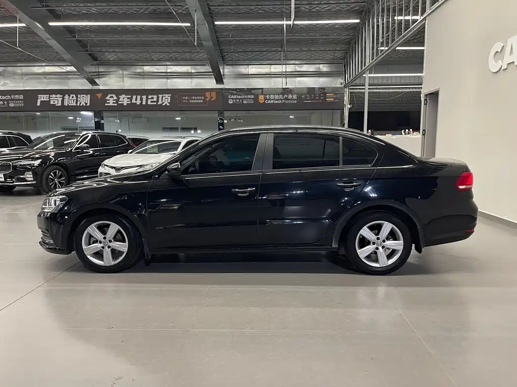 Volkswagen Lavida — миниатюра 8
