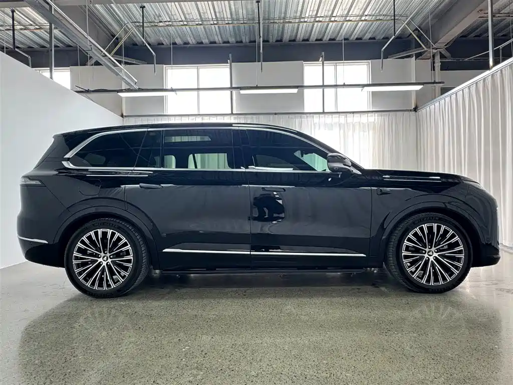 Changan Deepal DARK BLUE S09