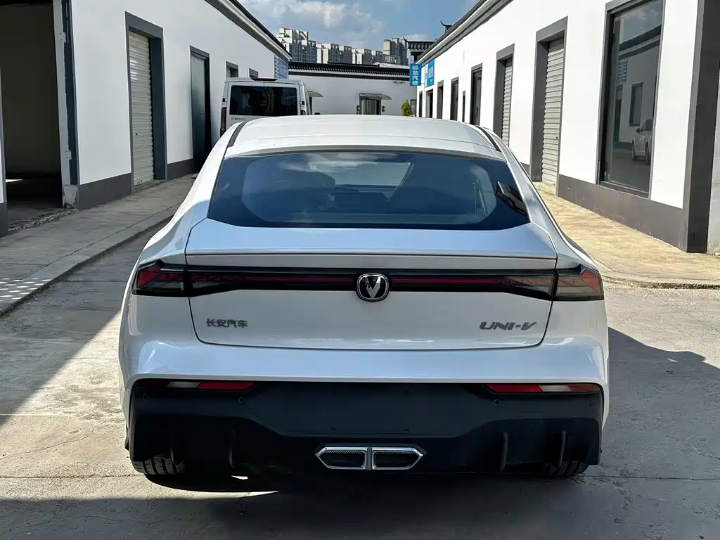 CHANGAN UNI V SMART IDD