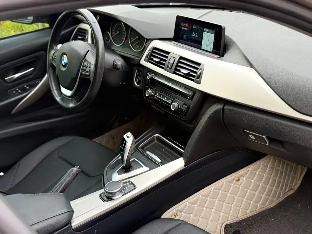 BMW 3 Series — миниатюра 8