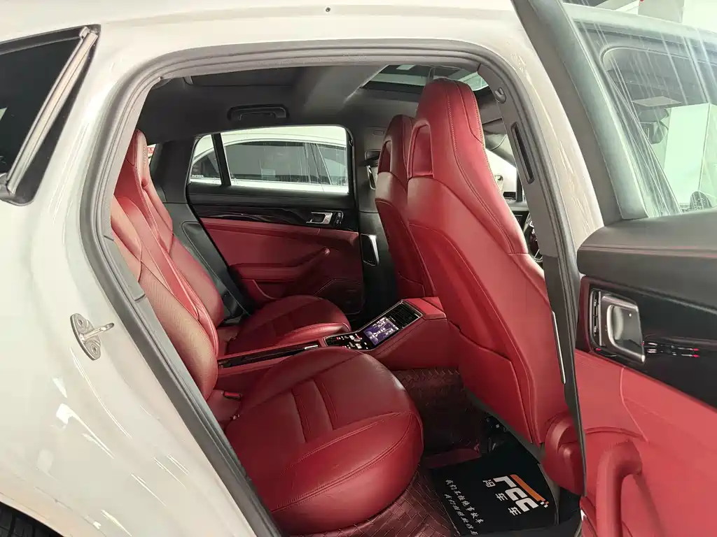 Porsche Panamera Hybrid — миниатюра 11