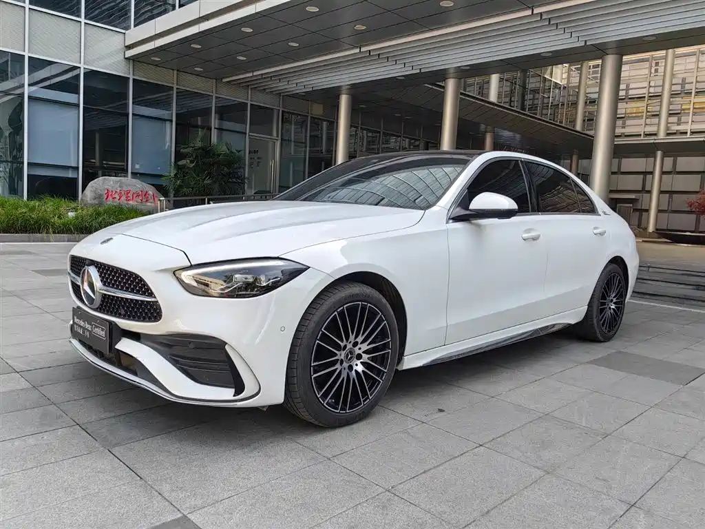 Mercedes-Benz C-Class 2024