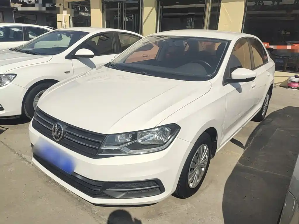 Volkswagen Santana — миниатюра 2