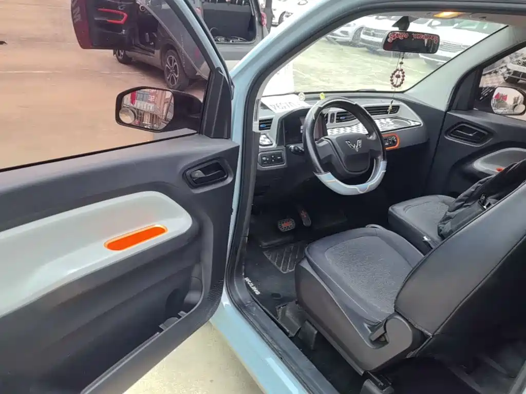 Wuling MINIEV — миниатюра 16