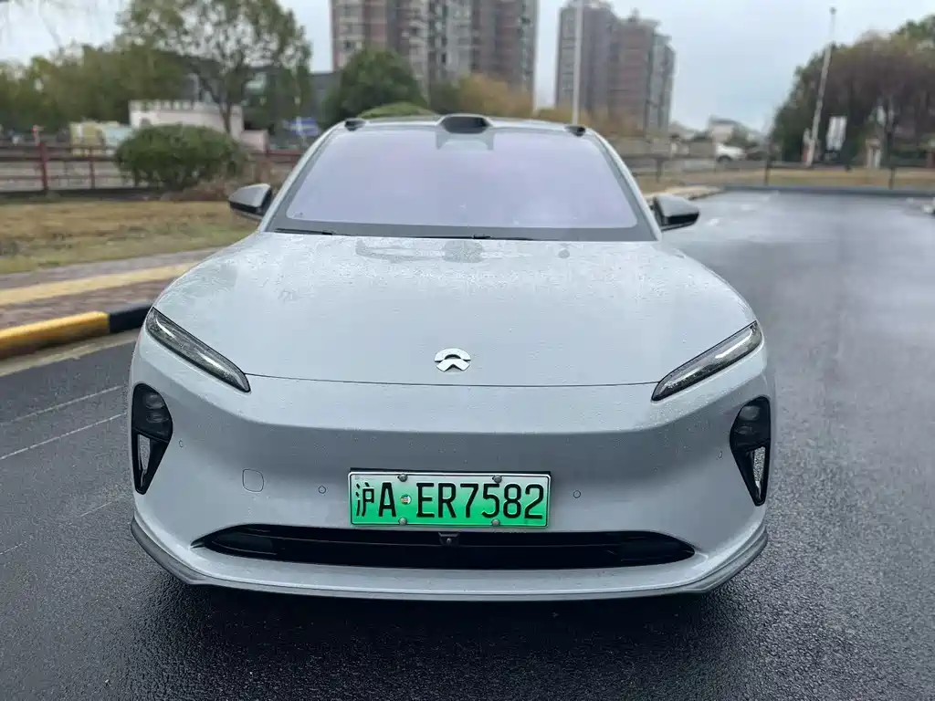 NIO NIO ET5T