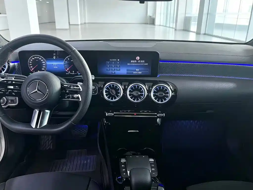 Mercedes-Benz A-Class — миниатюра 7