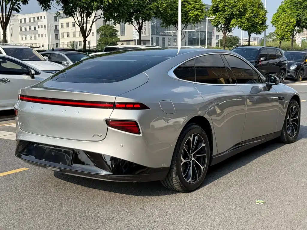 XPeng P7 — миниатюра 7