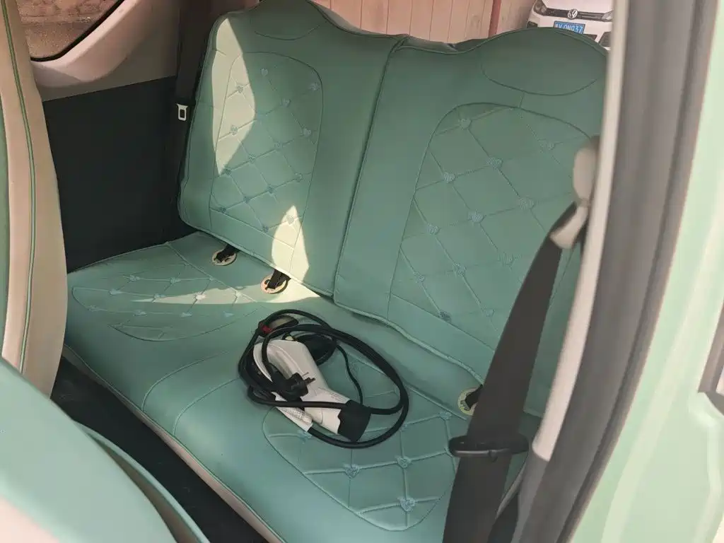 Wuling MINIEV — миниатюра 13