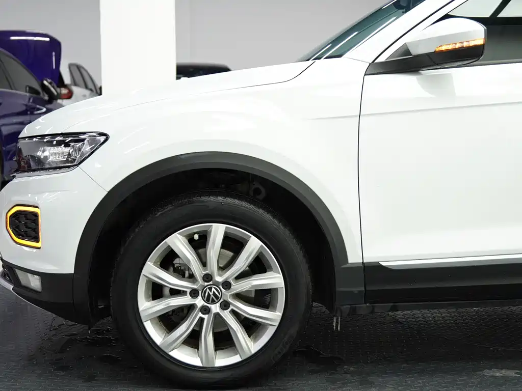 VOLKSWAGEN T ROC EXPLORING SONGS