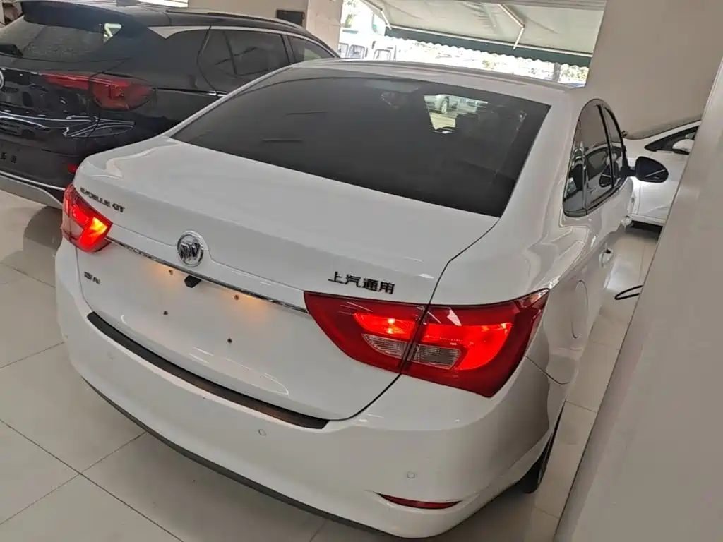 Buick Excelle — миниатюра 7