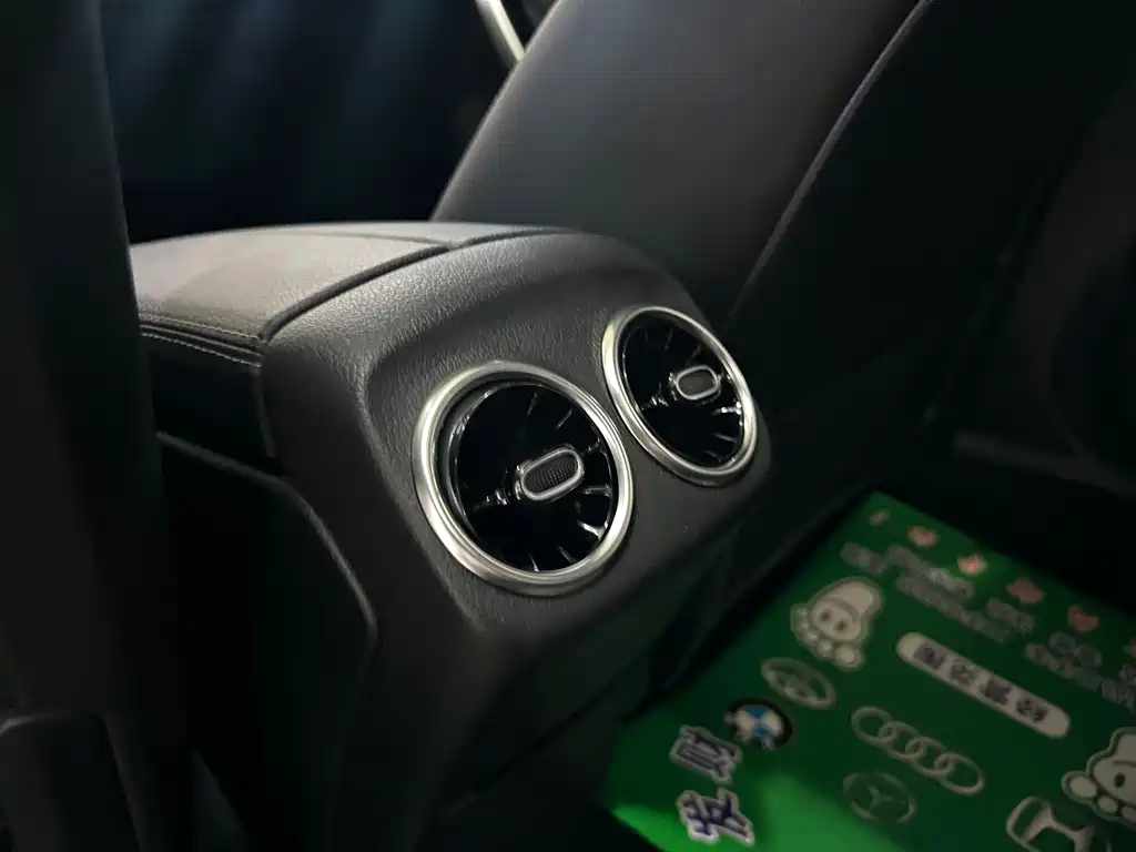 Mercedes-Benz A-Class — миниатюра 12