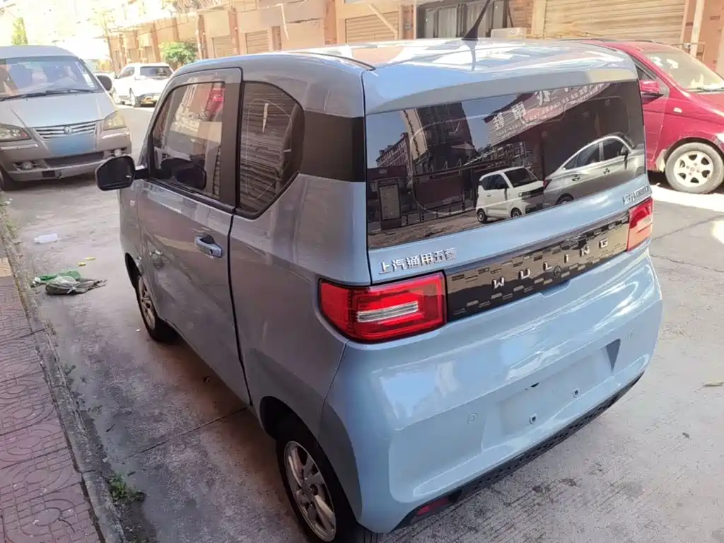 Wuling MINIEV — миниатюра 5