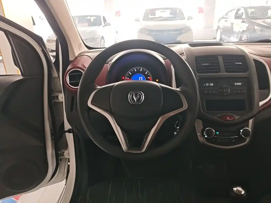 Changan BenBen — миниатюра 11
