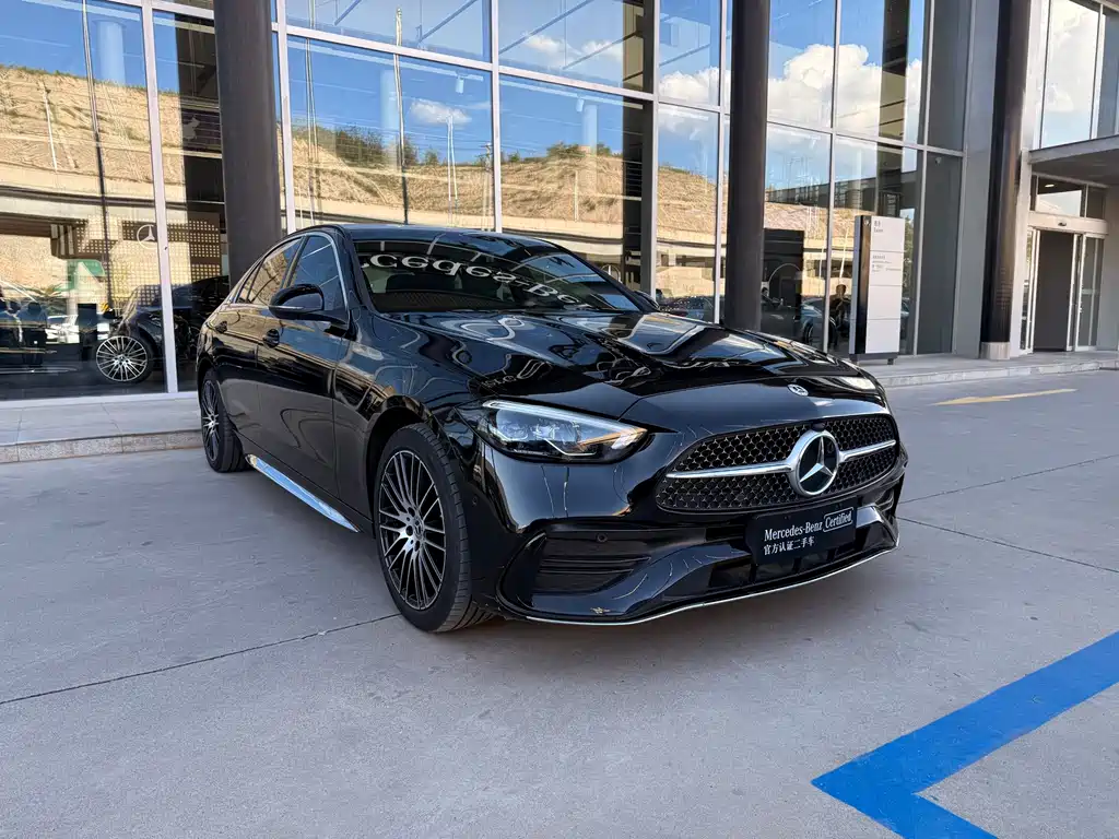 Mercedes-Benz C-Class — миниатюра 3
