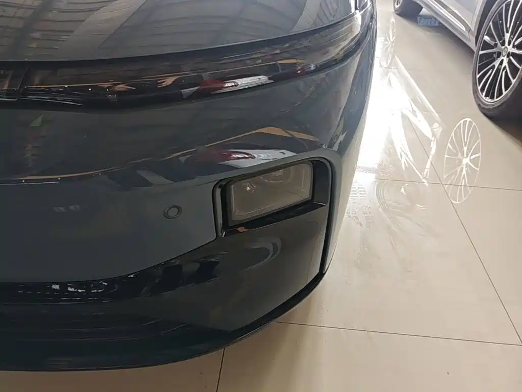 Leapmotor Leapmotor B01 — миниатюра 24