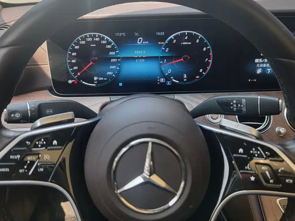 MERCEDES-BENZ E CLASS