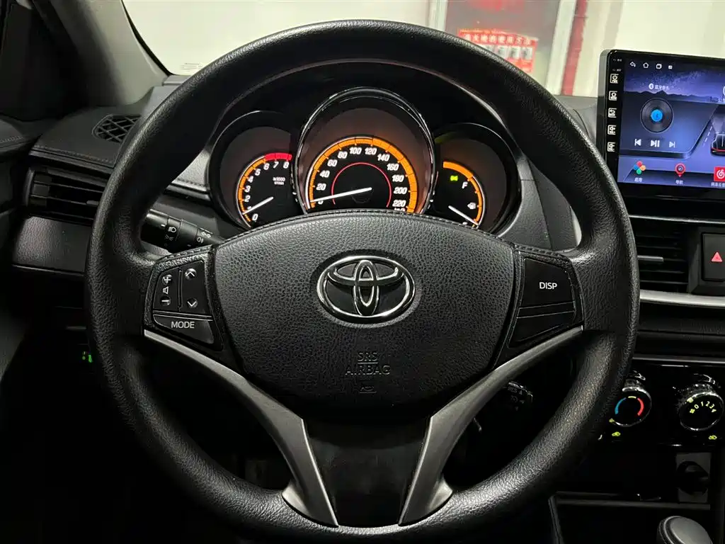 TOYOTA YARIS L ZHIXUAN