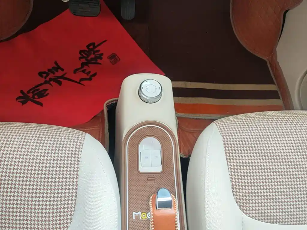 Wuling MINIEV — миниатюра 14