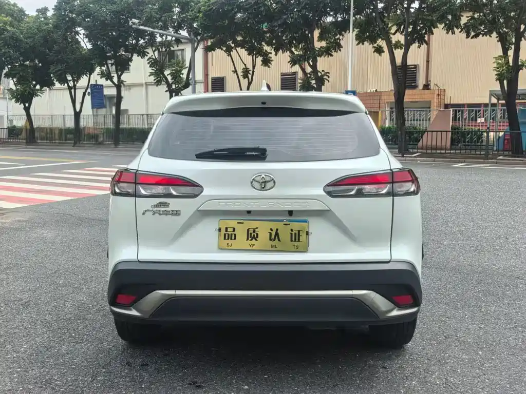 Toyota Frontlander — миниатюра 8
