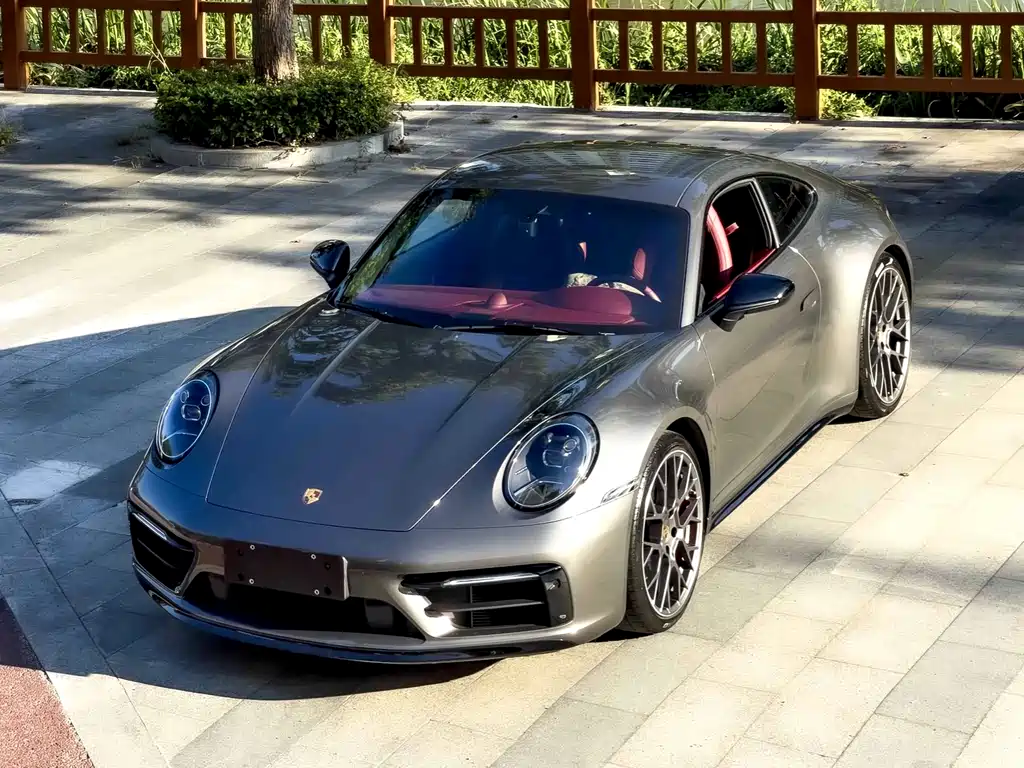 Porsche 911 2021