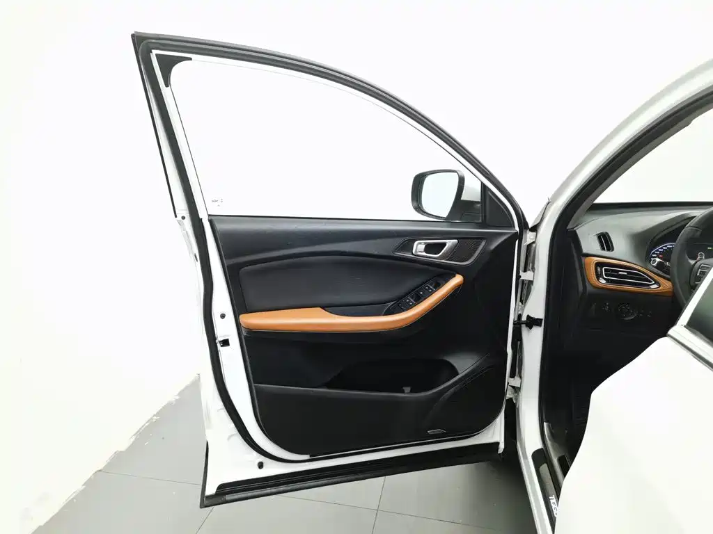 Chery Tiggo 7 — миниатюра 8