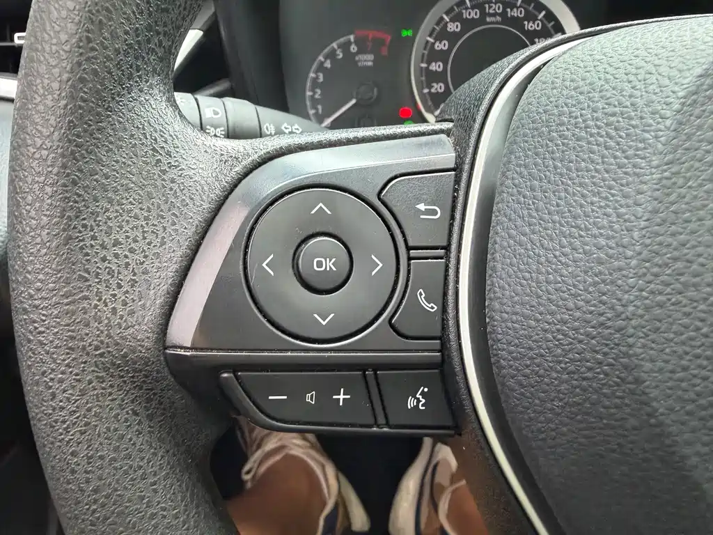 Toyota Corolla — миниатюра 15
