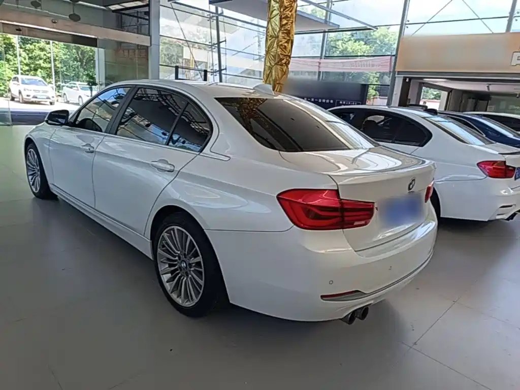 BMW 3 Series — миниатюра 5