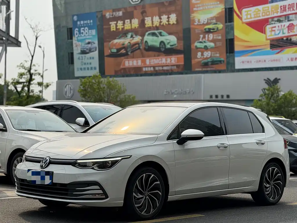 Volkswagen Golf 2023