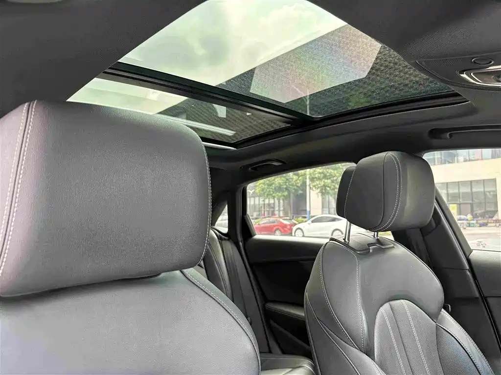 Audi A4L — миниатюра 22