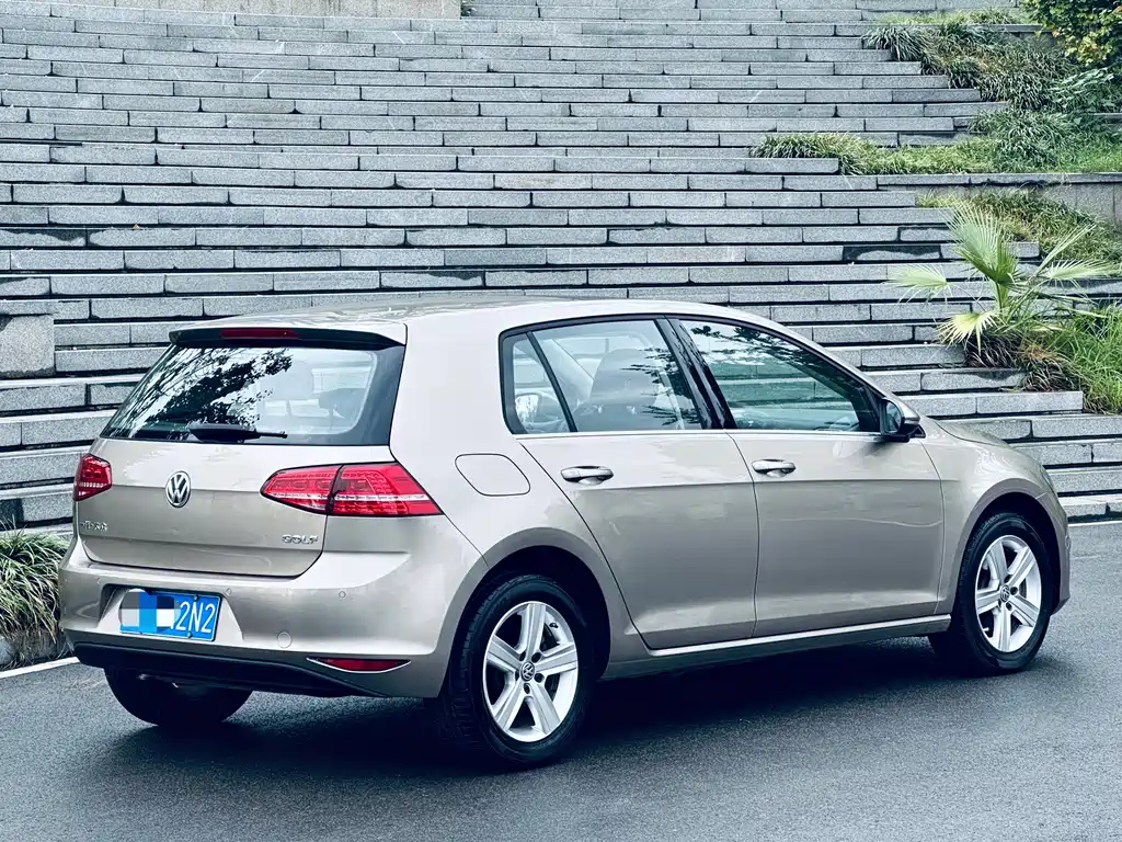 Volkswagen Golf — миниатюра 7