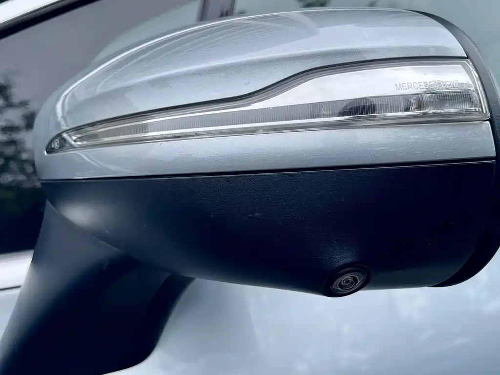 Mercedes-Benz EQE SUV — миниатюра 30