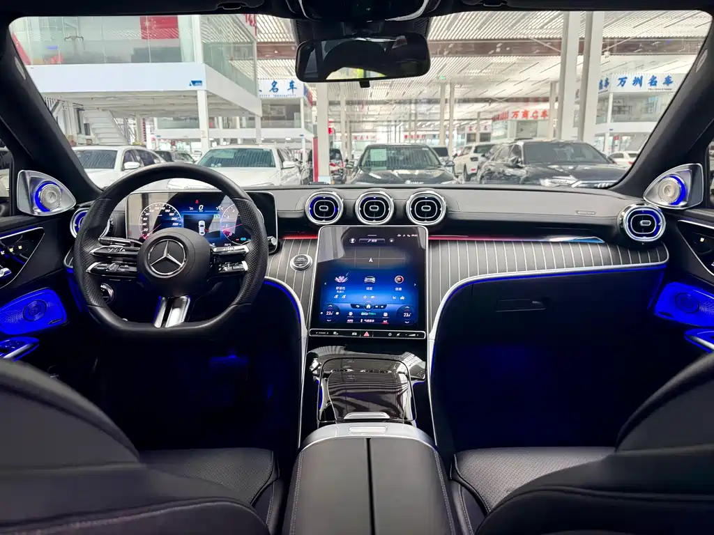 Mercedes-Benz C-Class — миниатюра 9