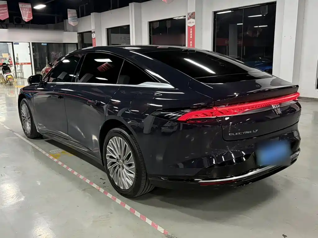 Buick Electra L7 — миниатюра 8