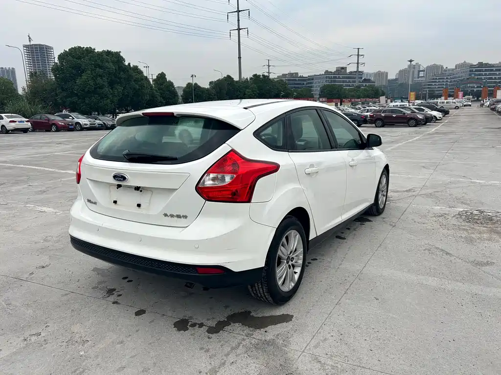 Ford Focus — миниатюра 5