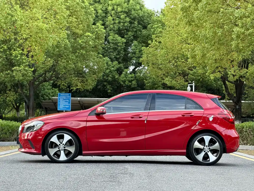 Mercedes-Benz A-Class (Import) — миниатюра 5