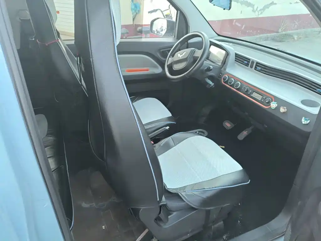 Wuling MINIEV — миниатюра 25