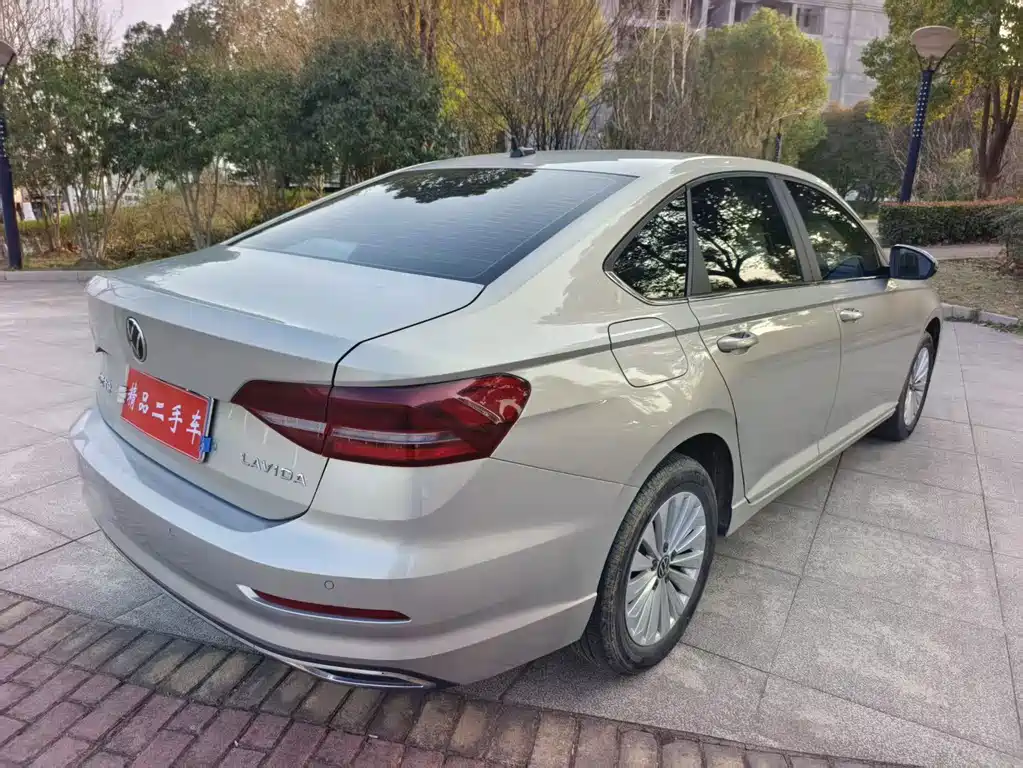 Volkswagen Lavida — миниатюра 9