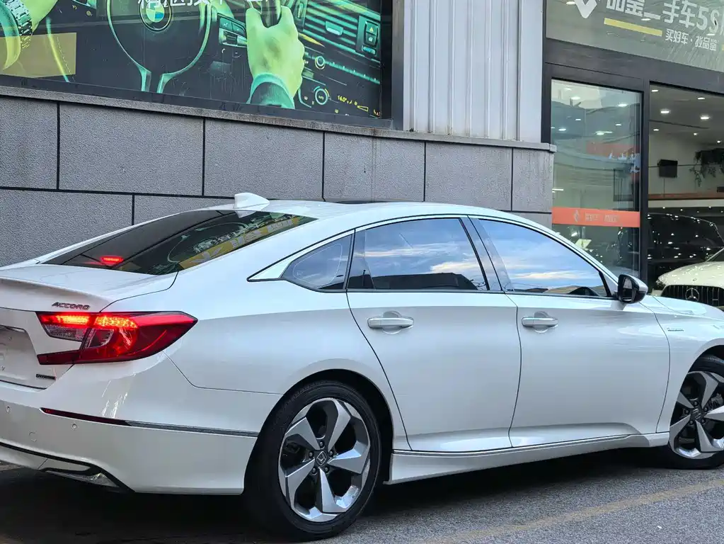 Honda Accord — миниатюра 3