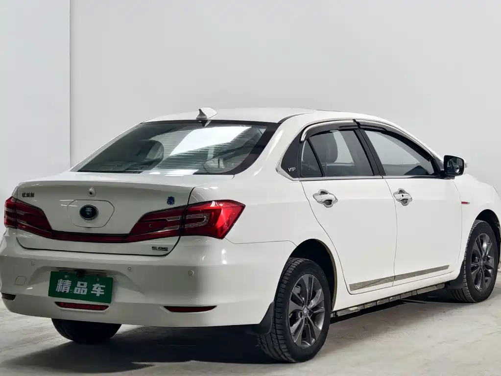 BYD Qin NEV — миниатюра 4
