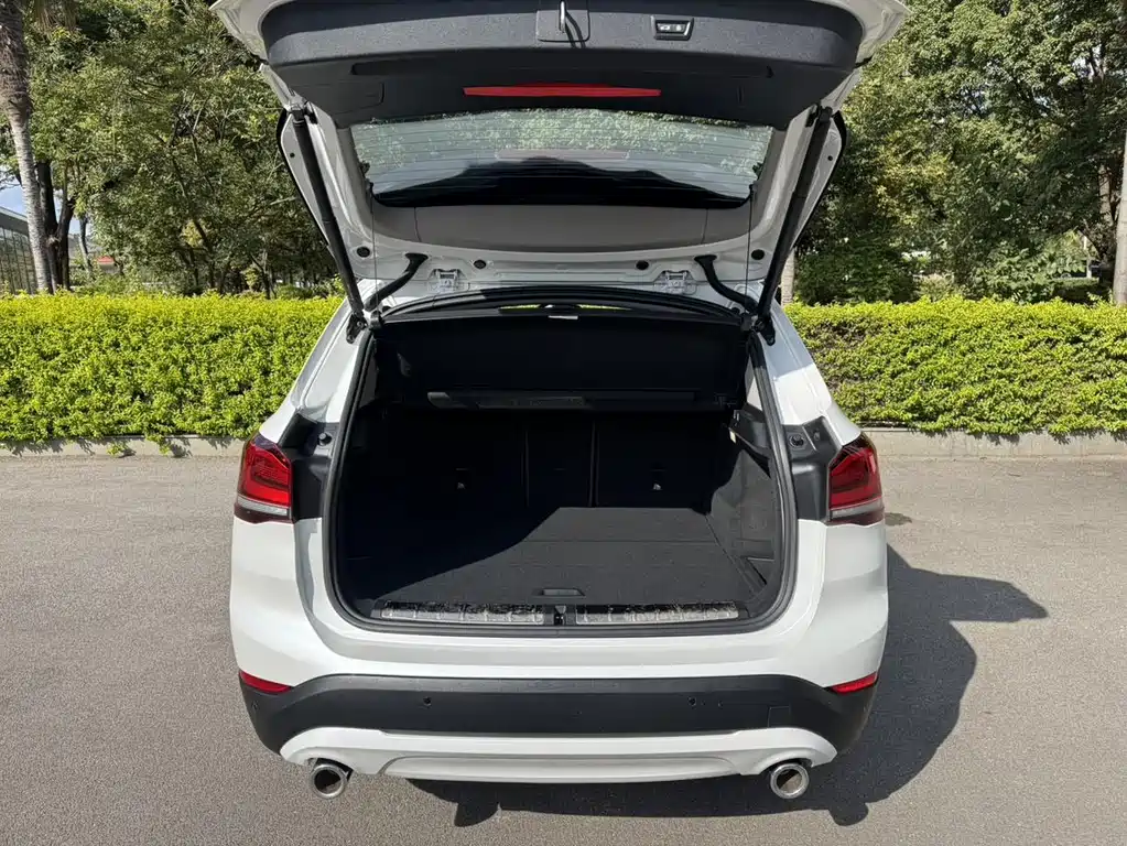 BMW X1 — миниатюра 10