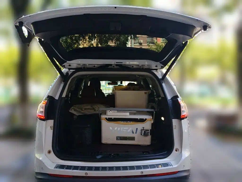 Ford Edge — миниатюра 10