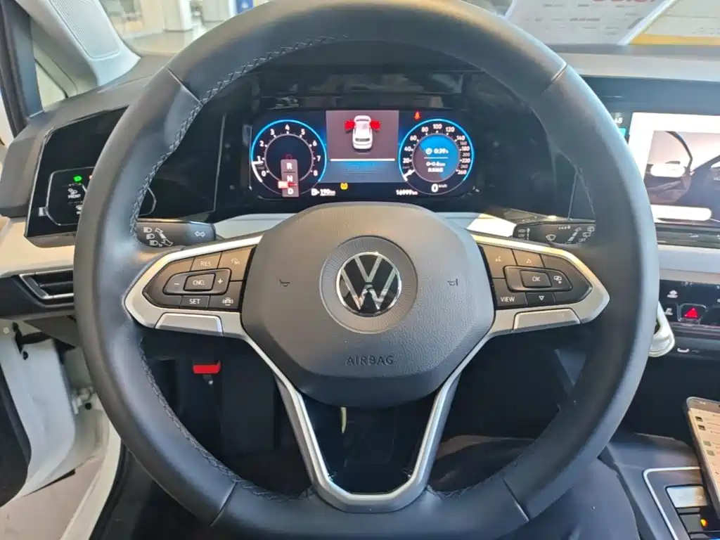 Volkswagen Golf — миниатюра 11