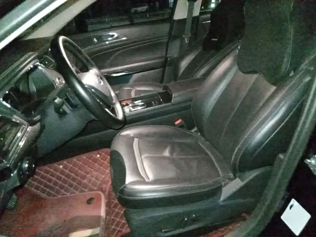 Ford Taurus — миниатюра 11