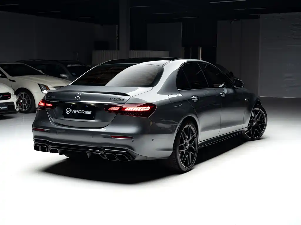 MERCEDES-BENZ E CLASS AMG