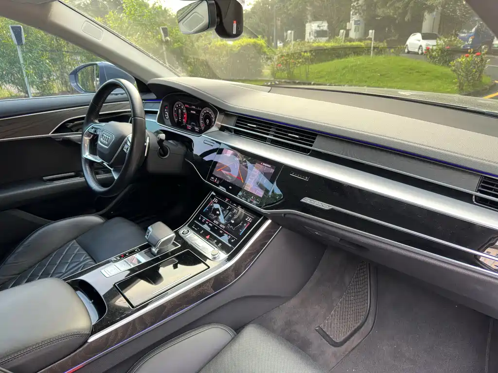 Audi A8 — миниатюра 14