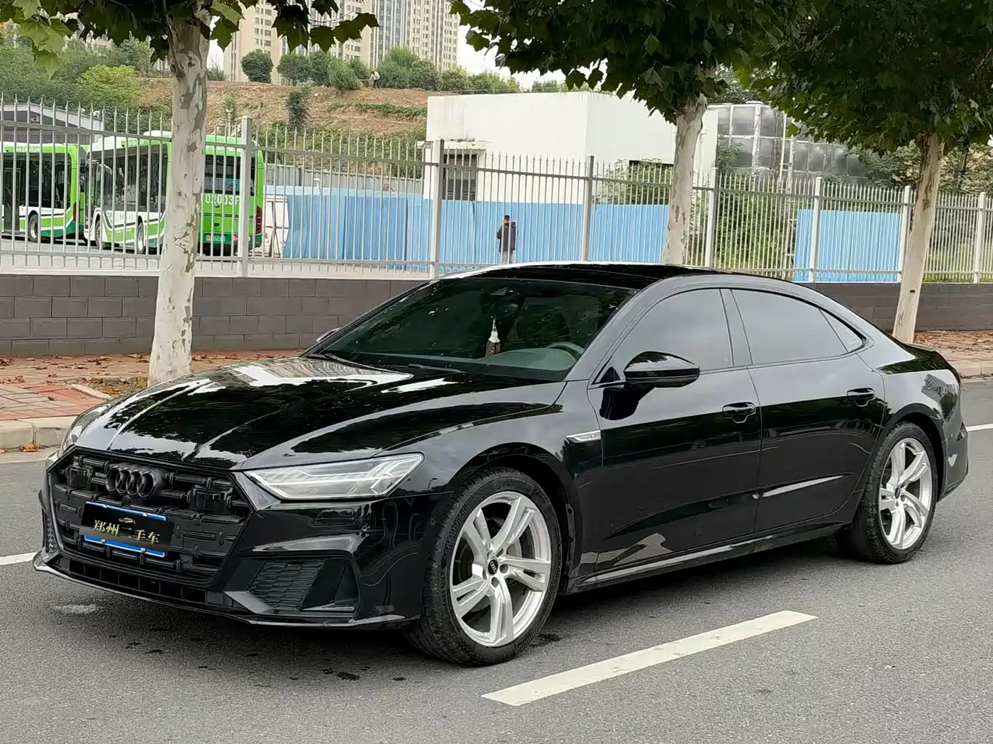 奥迪A7L 2022款 45 TFSI quattro S-line 风骑士 2023