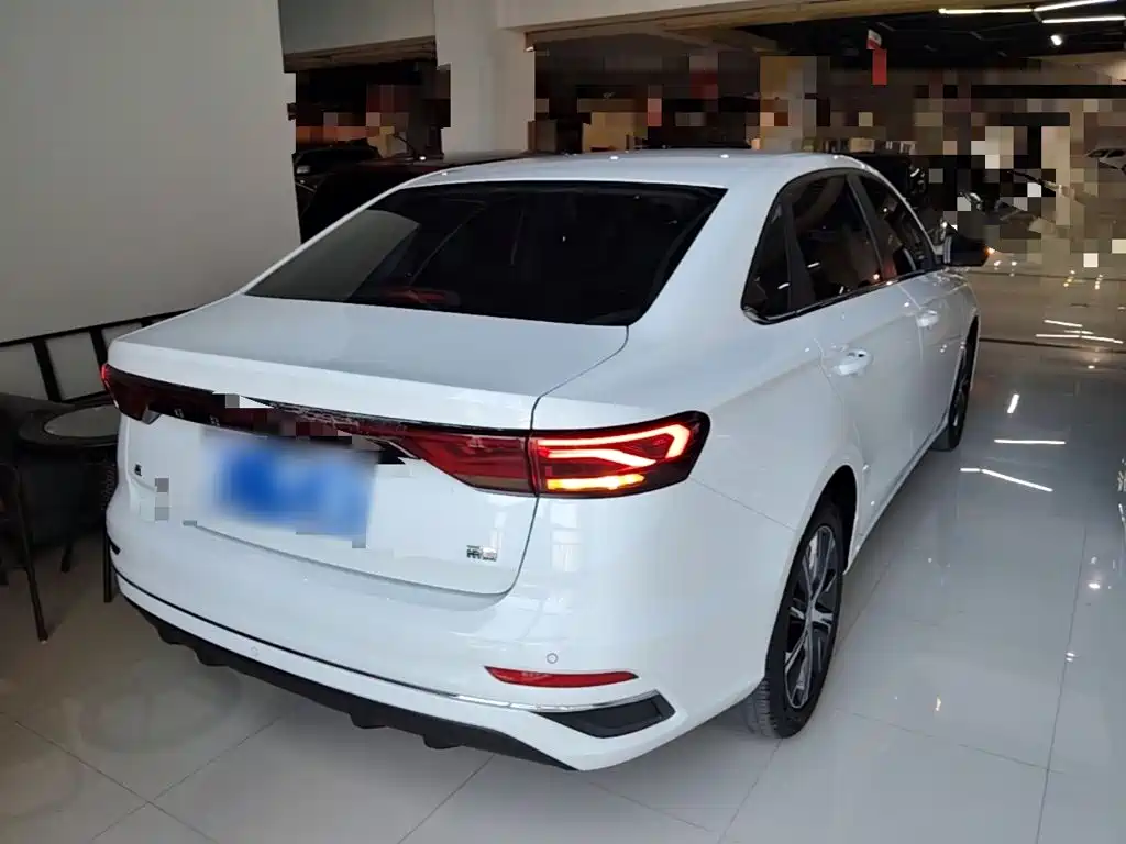 Geely Emgrand — миниатюра 7