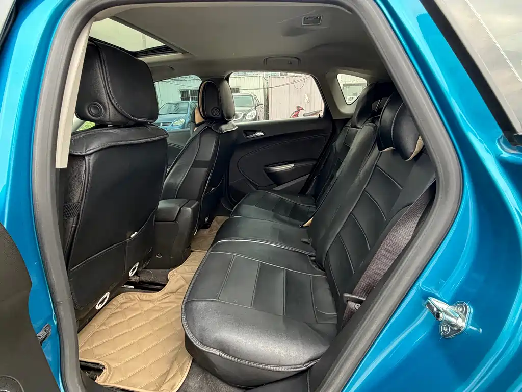 Buick Excelle — миниатюра 8